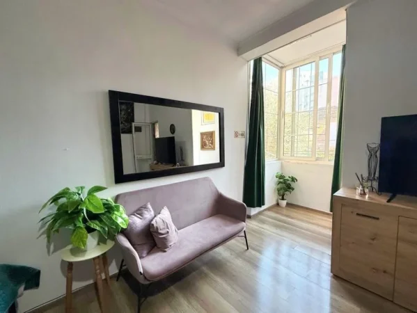 Tirane, shitet apartament Dublex , 49 m² (rruga barrikadave)