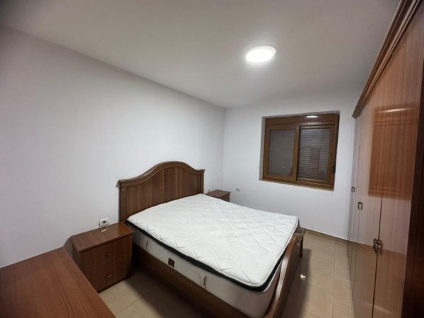 Tirane, jepet me qera apartament 2+1+Ballkon Kati 1, 68 m² 700 € (Vasil Shanto)