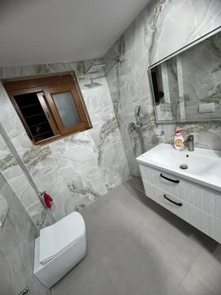 Tirane, jepet me qera apartament 2+1+Ballkon Kati 1, 68 m² 700 € (Vasil Shanto)