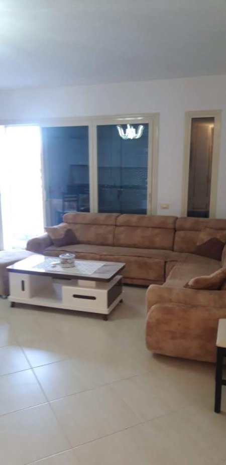 Tirane, shitet apartament 2+1 Kati 3, 150.000 € 