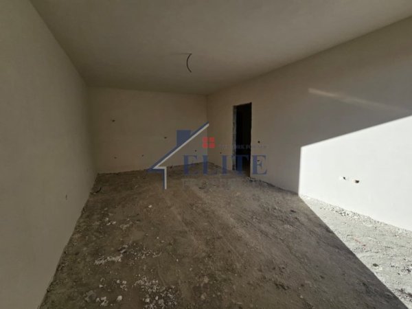 Tirane, shitet apartament 2+1+Ballkon Kati 2, 118 m² 112.100 € (Color Splash Residence)