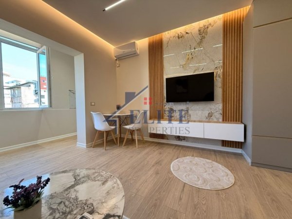 Tirane, shitet garsonier Kati 5, 34 m² 108.000 € (Rruga e Barrikadave)