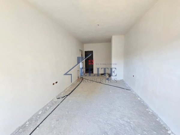 Tirane, shitet apartament 2+1+Aneks+Ballkon Kati 3, 115 m² 115.000 € (Color Splash Paskuqan)