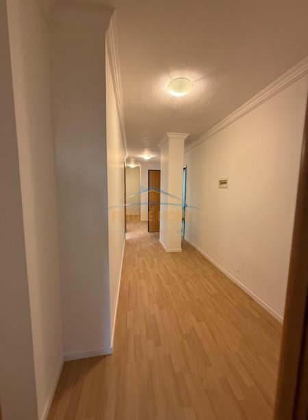 Tirane, shitet apartament 2+1 Kati 1, 105 m² 235.000 € (Rruga Ali Pashe Gucia)