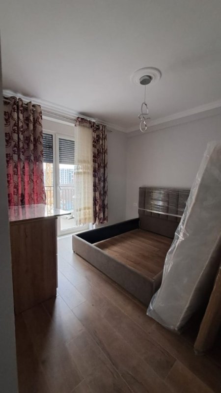 Tirane, jepet me qera apartament 1+1 Kati 3, 65 m² 599 € (ISH FUSHA AVIACIONIT)