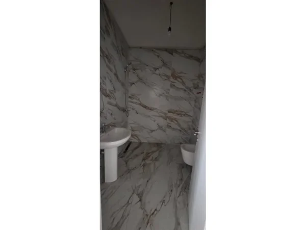 Tirane, jepet me qera apartament 1+1 Kati 3, 72 m² 400 € (Bulevardi i ri)