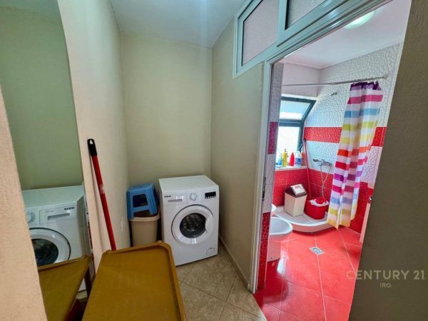 Tirane, shitet apartament 2+1 Kati 5, 75 m² 125.000 € (Brryli)