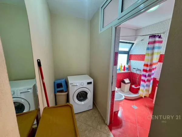 Tirane, shitet apartament 2+1 Kati 5, 75 m² 125.000 € (Brryli)
