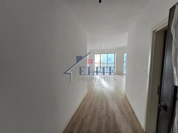 Tirane, shitet apartament 2+1+Ballkon Kati 6, 122 m² 188.139 € (Rruga Dritan Hoxha)