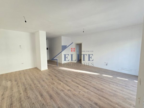 Tirane, shitet apartament 2+1+Ballkon Kati 6, 122 m² 188.139 € (Rruga Dritan Hoxha)