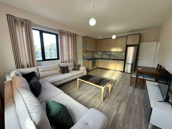 Tirane, jepet me qera apartament 2+1 Kati 5, 98 m² 570 € (ASTIR)