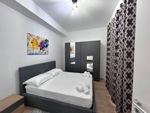 Tirane, shitet apartament 2+1 , 82 m² 129.000 € (Kompleksi Mngalem)