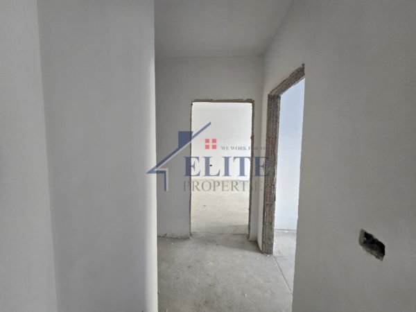 Tirane, shitet apartament 2+1+Ballkon Kati 4, 105 m² 177.582 € (Rruga Dritan Hoxha)