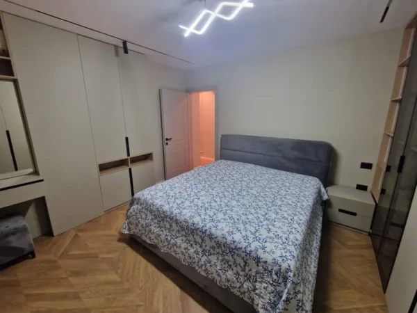 Tirane, shitet apartament 1+1 , 73 m² 165.000 € (kodra diellit 1)