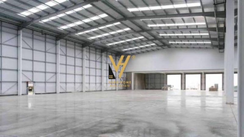 Durres, jepet me qera magazine Kati 0, 210 m² 600 € (SHIJAK)