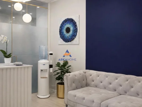 Tirane, shitet ambjent biznesi Kati 0, 60 m² 