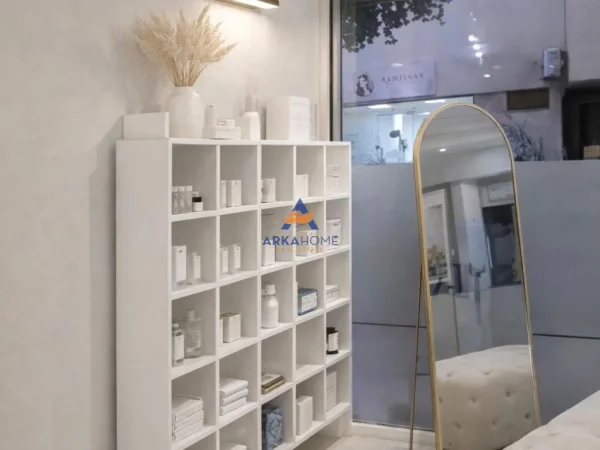 Tirane, shitet ambjent biznesi Kati 0, 60 m² 