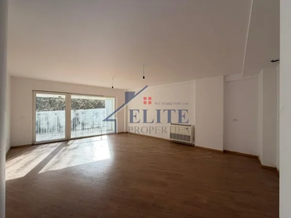 Tirane, jepet me qera zyre Kati 1, 128 m² 2.100 € (Prane Lion Park 1)