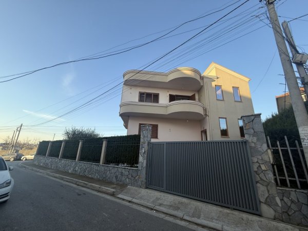 Xhamia BABRRU !!!!!! Shitet Vile 2 Katshe Kati 2, 534 m² 280.000 € (Tek Xhamia Babrru) !!!!!!!!