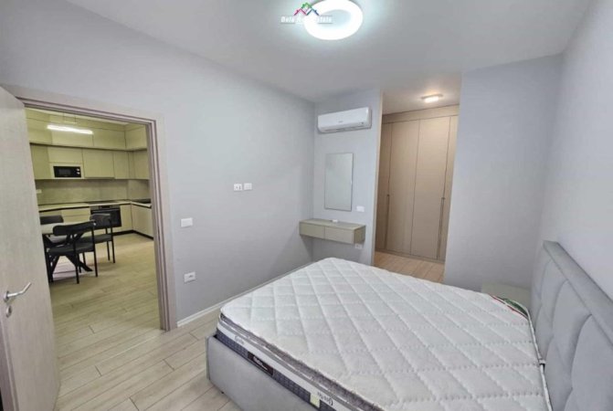 Tirane, jepet me qera apartament 1+1 Kati 3, 70 m² 550 € (Rruga Feizi Himzo)
