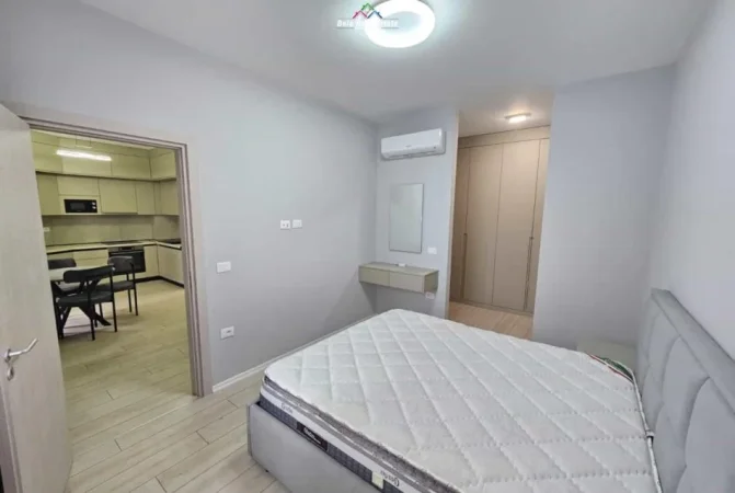 Tirane, jepet me qera apartament 1+1 Kati 3, 70 m² 550 € (Rruga Feizi Himzo)