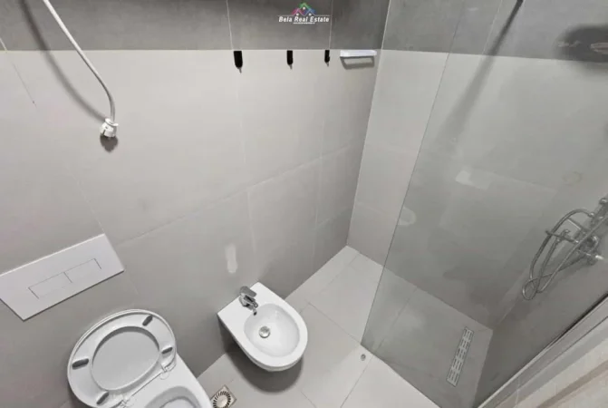 Tirane, jepet me qera apartament 1+1 Kati 3, 70 m² 550 € (Rruga Feizi Himzo)