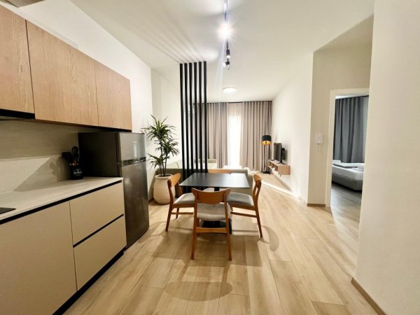 Vlore, shitet apartament 1+1+Ballkon , 68 m² 195.000 € (Rruga Dhimiter Konomi)