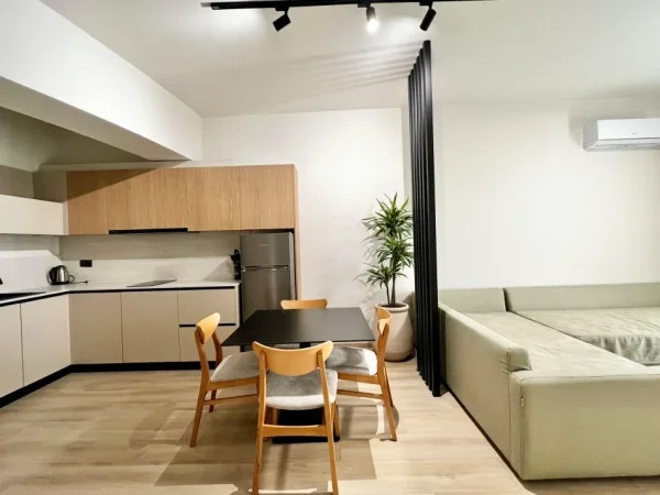 Vlore, shitet apartament 1+1+Ballkon , 68 m² 195.000 € (Rruga Dhimiter Konomi)
