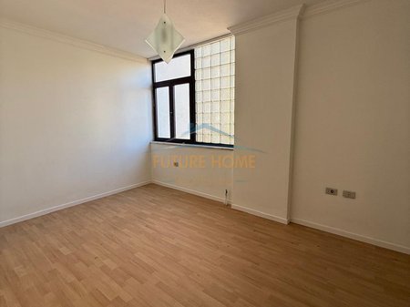 Shitet, Apartament 2+1, Selvia, Tirane AREA61485