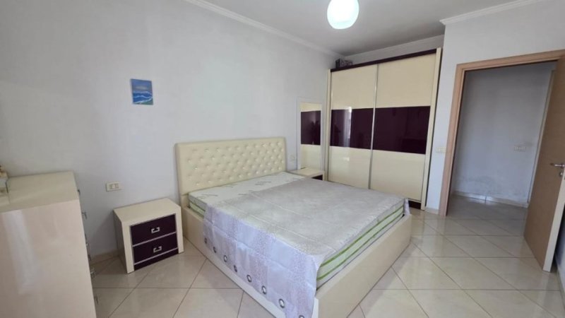 Tirane, jepet me qera apartament 1+1 Kati 7, 70 m² 450 € (Astir)