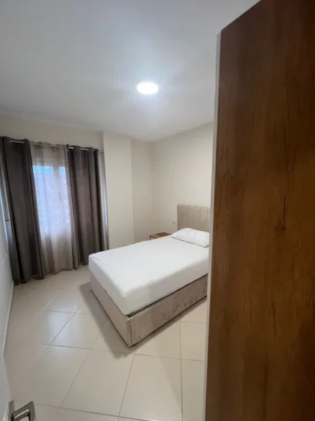 Tirane, jepet me qera apartament 2+1+Ballkon Kati 6, 100 m² 650 € (Don Bosko)