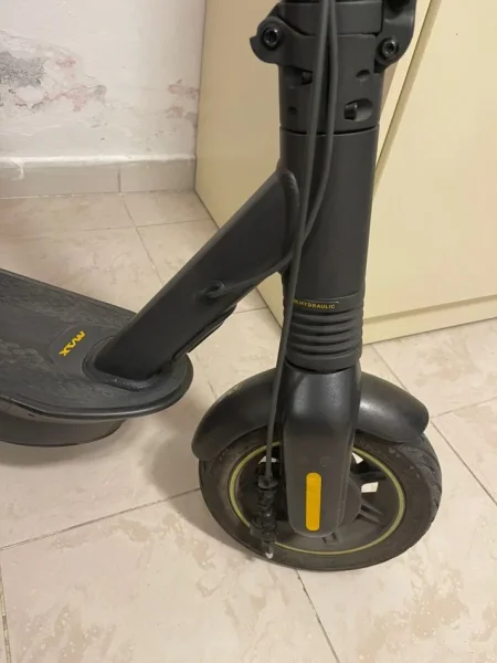 Tirane, shes Skuter Elektrik | Electric Scooter Ninebot e zeze 500 €