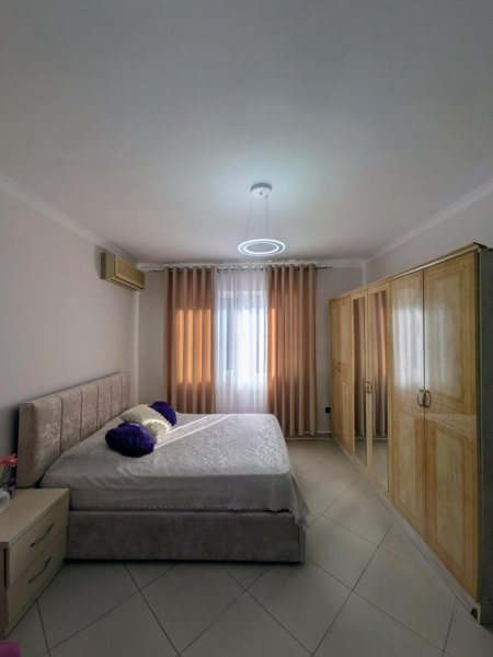 Tirane, jepet me qera garsonier Kati 4, 40 m² 500 € (SQUARE 21)