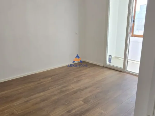 Shqiperi, shitet apartament 1+1 Kati 4, 59 m² 140.000 € (RRUGA KONGRESI I LUSHNJES)