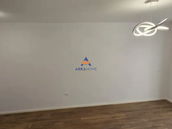 Shqiperi, shitet apartament 1+1 Kati 4, 59 m² 140.000 € (RRUGA KONGRESI I LUSHNJES)