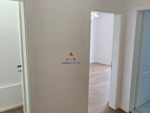 Shqiperi, shitet apartament 1+1 Kati 4, 59 m² 140.000 € (RRUGA KONGRESI I LUSHNJES)