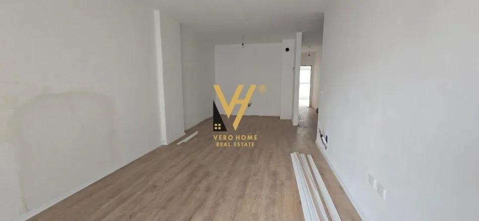 Tirane, shitet apartament 2+1+Ballkon Kati 3, 118 m² 189.000 € (RRUGA DRITAN HOXHA, LAPRAKE)