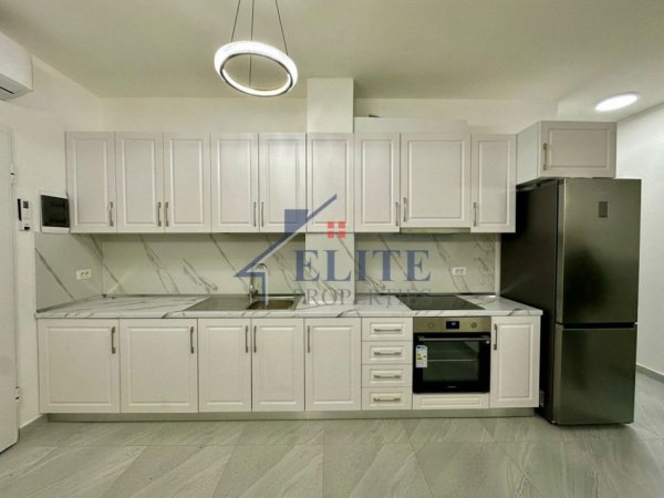 Tirane, jepet me qera apartament 2+1+Ballkon Kati 1, 85 m² 600 € (Rruga Bardhyl)