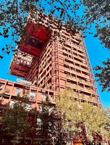 Tirane, jepet me qera zyre Kati 4, 117 m² 1.280 € (RRUGA E KAVAJES)