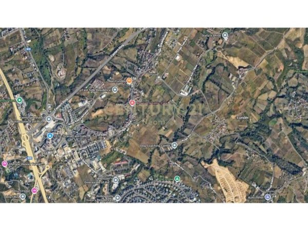 Tirane, shitet toke , 4.000 m² 520.000 € (Neom129425)