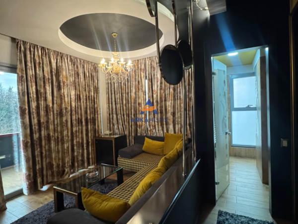 Tirane, shitet hotel Kati 9, 3.000 m² 6.500.000 € 