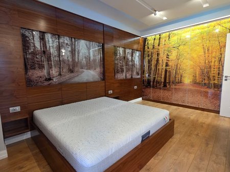 Tirane, jepet me qera apartament 1+1+Ballkon Kati 8, 75 m² 625 € (Parku i Autobuzave)