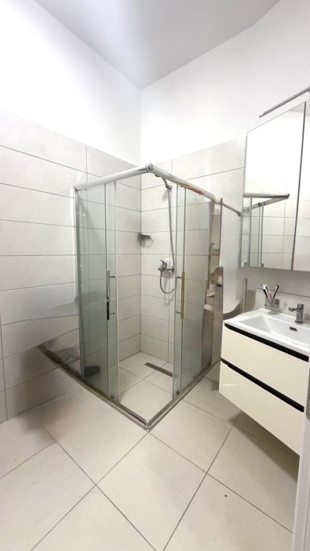 Tirane, shitet apartament 2+1+Ballkon Kati 4, 133 m² 350.000 € (Pazari i Ri)