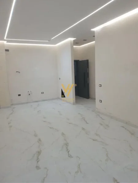 Tirane, jepet me qera ambjent biznesi Kati 1, 74 m² 800 € (ASTIR)