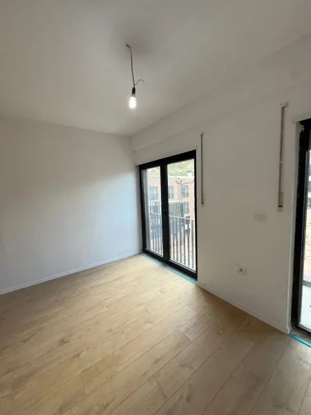 Tirane, shitet apartament 1+1+Ballkon Kati 3, 81 m² 147.366 € (Kodra e Diellit)