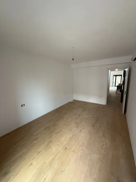 Tirane, shitet apartament 1+1+Ballkon Kati 3, 81 m² 147.366 € (Kodra e Diellit)