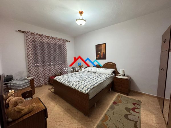 Tirane, jepet me qera apartament 2+1+Ballkon Kati 4, 80 m² 540 € (RRUGA PANDI DARDHA, LAPRAKE)