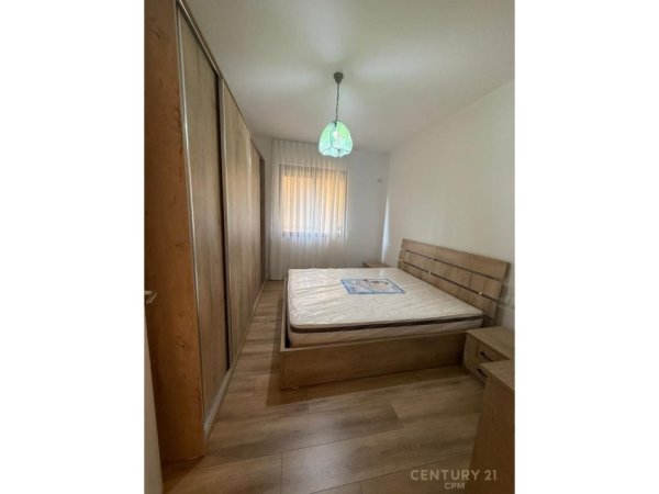Tirane, jepet me qera apartament 2+1 Kati 5, 75 m² 650 € (Ish fusha Aviacionit)
