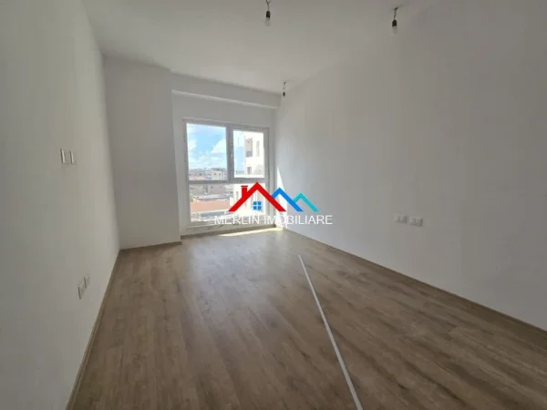 Tirane, shitet apartament 2+1+Ballkon Kati 3, 118 m² 191.000 € (RRUGA DRITAN HOXHA)