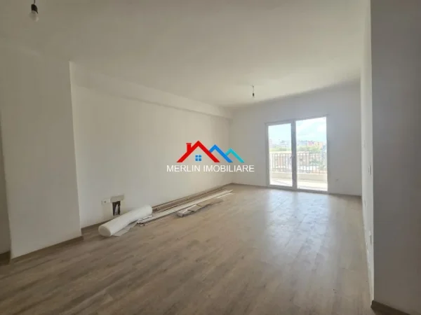 Tirane, shitet apartament 2+1+Ballkon Kati 3, 118 m² 191.000 € (RRUGA DRITAN HOXHA)